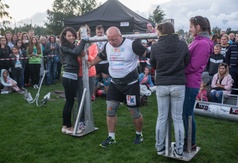 Festyn rodzinny w Chłapowie - pokaz STRONGMAN