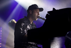 Koncerty seatunes 2016 w Jastrzębiej Górze: Muzyka Sfer, Pete True, LOR oraz gwiazda wieczoru - Kort