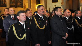 W pierwszym rzędzie od lewej: st. bryg. Janusz Szylar – zastępca Mazowieckiego Komendanta Wojewódzki
