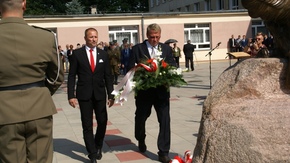 Burmistrz Szydłowca Artur Ludew z Radnym Miejskim Tadeuszem Rutem