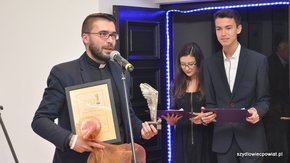 wyróżniony ks. Adrian Jakubiak