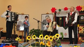 kapela Władysława Wyrwińskiego, w której grają syn Antoniego Władysław, wnuk Michał oraz prawnuczek