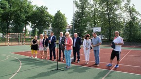 zawodników i gości przywitała Joanna Strzelecka, Naczelnik Wydziału Edukacji, Zdrowia, Kultury i Spo