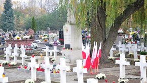 cmentarz wojenny żołnierzy 36 i 7 dywizji piechoty Wojska Polskiego i 3 Brygady KOP Podole poległych