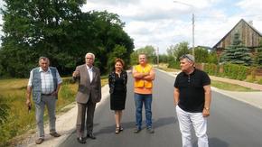 część komisji wraz z jej przewodniczącym Adamem Włoskiewiczem, Wicestarostą oraz Przewodnicząca Rady
