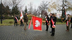 poczet sztandarowy powiatu szydłowieckiego