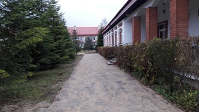 wymieniona kostka brukowa