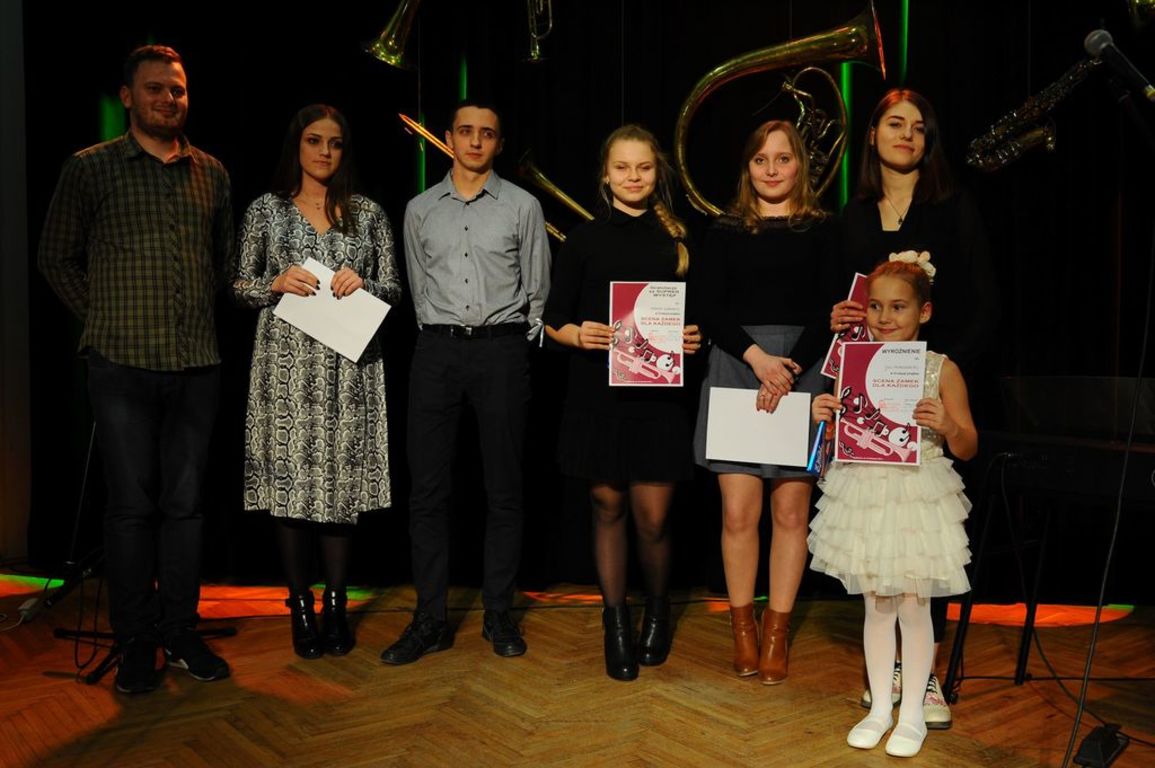 wyróżnieni w konkursie wraz z Radą Starszych