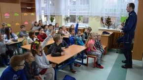 Uczniowie zadawali sporo pytań.