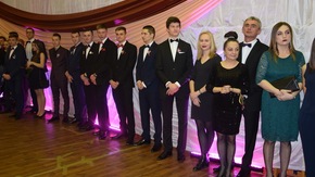 Bal Studniówkowy w Sienkiewiczu 2019.