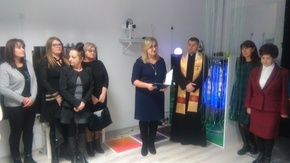 Gości powitała dyrektor Poradni Psychologiczno-Pedagogicznej w Szydłowcu, Elżbieta Szymańska.