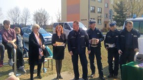w rozdaniu nagród uczestniczyły Anita Gołosz, Wicestarosta oraz Joanna Strzelecka, Naczelnik Wydział