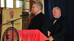 uczestnicy powiatowych obchodów Dnia Edukacji Narodowej