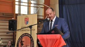 uczestnicy powiatowych obchodów Dnia Edukacji Narodowej