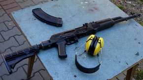 karabin AK 47 czyli popularny kałasznikow