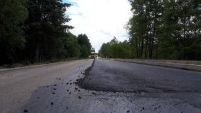 w ramach inwestycji zostanie poszerzona jezdnia do szerokości 6 m