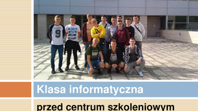 Klasa informatyczna przed centrum szkoleniowym CINEL