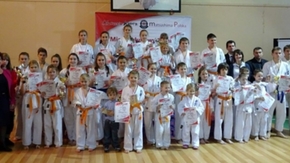 Zdjęcie wszystkich zawodników Karate
