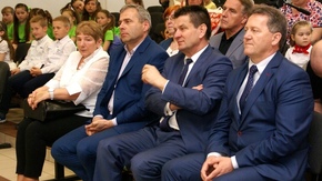 Włodzimierz Górlicki, Starosta Szydłowiecki z Andrzejem Bracha, Wójtem Gminy Jastrząb i Waldemarem S