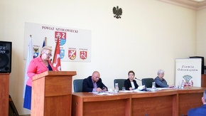 sprawozdanie finansowe oraz sprawozdanie z wykonania budżetu Powiatu Szydłowieckiego za 2015 rok prz