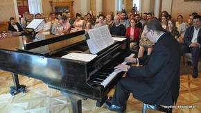 Licznie zgromadzona publiczność mogła wysłuchać podczas utwory mistrzów muzyki klasycznej