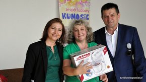 Nagrody w konkursie kulinarnym wręczali: starosta Włodzimierz Górlicki i przewodnicząca Rady Powiatu