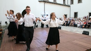 pokaz tańców żydowskich w wykonaniu Teatru Poezji i Muzyki „U Radziwiłła”