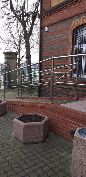 5chrobregojpg [300x617]