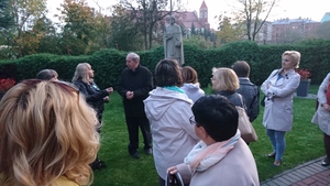 Spacer nauczycieli z przewodnikem po Gnieźnie