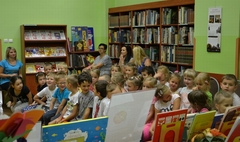 Akcja czytelnicza (link otworzy duże zdjęcie)