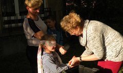 Wspólna zabawa na Święcie Ziemniaka (link otworzy duże zdjęcie)