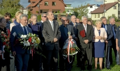 Odsłonięcie pomnika profesora Gerarda Labudy