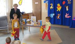 Urodziny misia w Przedszkolu nr 17 (link otworzy duże zdjęcie)