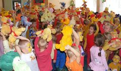 Urodziny misia w Przedszkolu nr 17 (link otworzy duże zdjęcie)