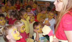 Urodziny misia w Przedszkolu nr 17 (link otworzy duże zdjęcie)