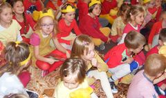 Urodziny misia w Przedszkolu nr 17 (link otworzy duże zdjęcie)