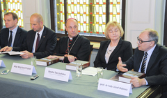 Premiera Monografii Miasta Gniezna (link otworzy duże zdjęcie)