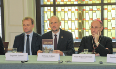 Premiera Monografii Miasta Gniezna (link otworzy duże zdjęcie)