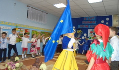 Jubileusz pisemka „Polne kwiaty” w Przedszkolu nr 6 (link otworzy duże zdjęcie)