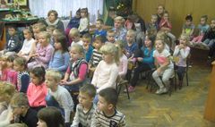 Spotkania, których celem jest poszerzanie kręgu czytających o ludzi związanych z szerszym środo (link otworzy duże zdjęcie)