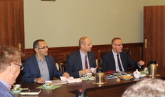 Zdjęcie spotkania prezydenta Gniezna z przewodniczącymi Rad Osiedla (link otworzy duże zdjęcie)