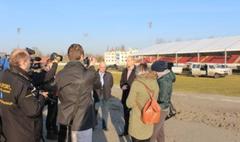 Zdjęcie z konferencji prasowej (link otworzy duże zdjęcie)