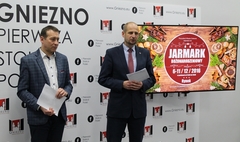 Zdjęcie z konferencji prasowej prezydenta Tomasza Budasza i dyrektora Miejskiego Ośrodka Kultura D