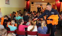 Rozpoczęcie akcji Oświeć swoje dziecko (link otworzy duże zdjęcie)