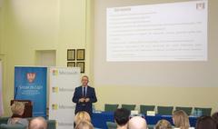 Zdjęcie uczestników konferencji Microsoft dla edukacji (link otworzy duże zdjęcie)