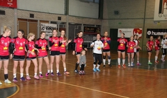 Zwycięstwo piłkarek ręcznych z Gniezna (link otworzy duże zdjęcie)