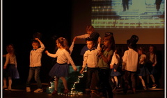 Rewia od lat dawnych do niedawnych (link otworzy duże zdjęcie)