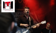 Fotografia z koncertu zespołu Muchy (koncert finałowy Królewskiego Festiwalu Artystycznego 2015)