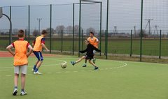 XIV Halowy Turniej Piłki Nożnej Miejskich Świetlic Socjoterapeutycznych (link otworzy duże zdjęcie)