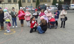 Zawodowe powitanie wiosny w SP5 (link otworzy duże zdjęcie)